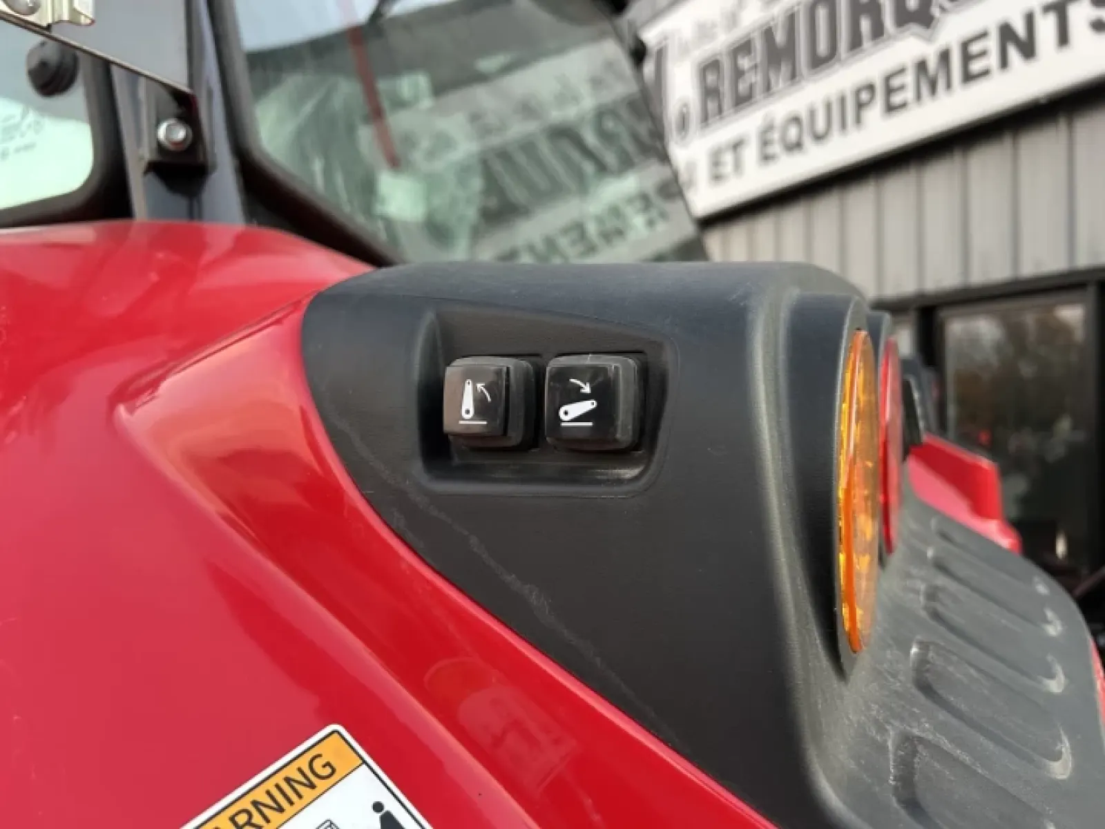 TYM T130 Chargeur Frontal 2025 — vue 6