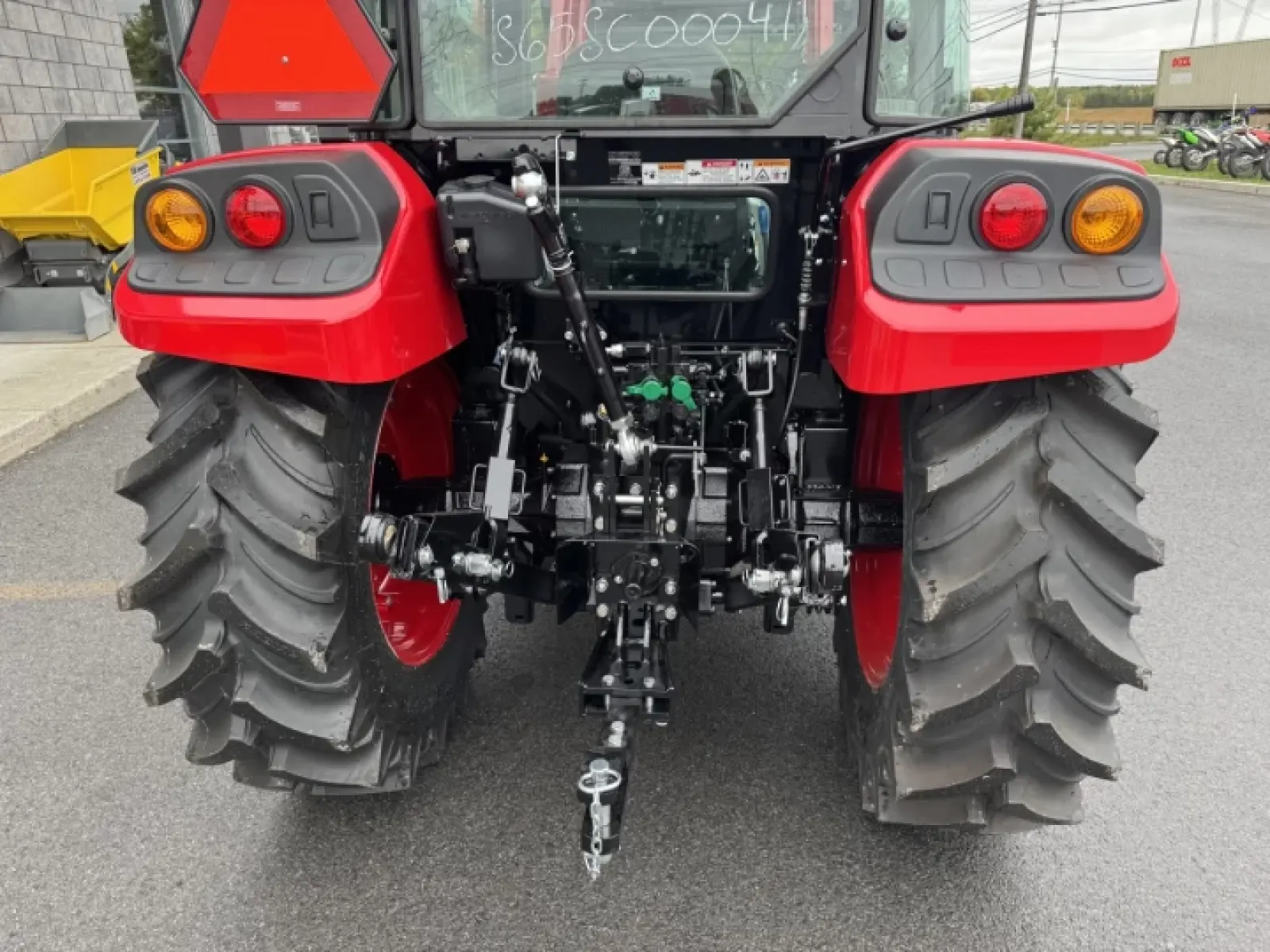 TYM T654PSC Chargeur Frontal 2026 — vue 4
