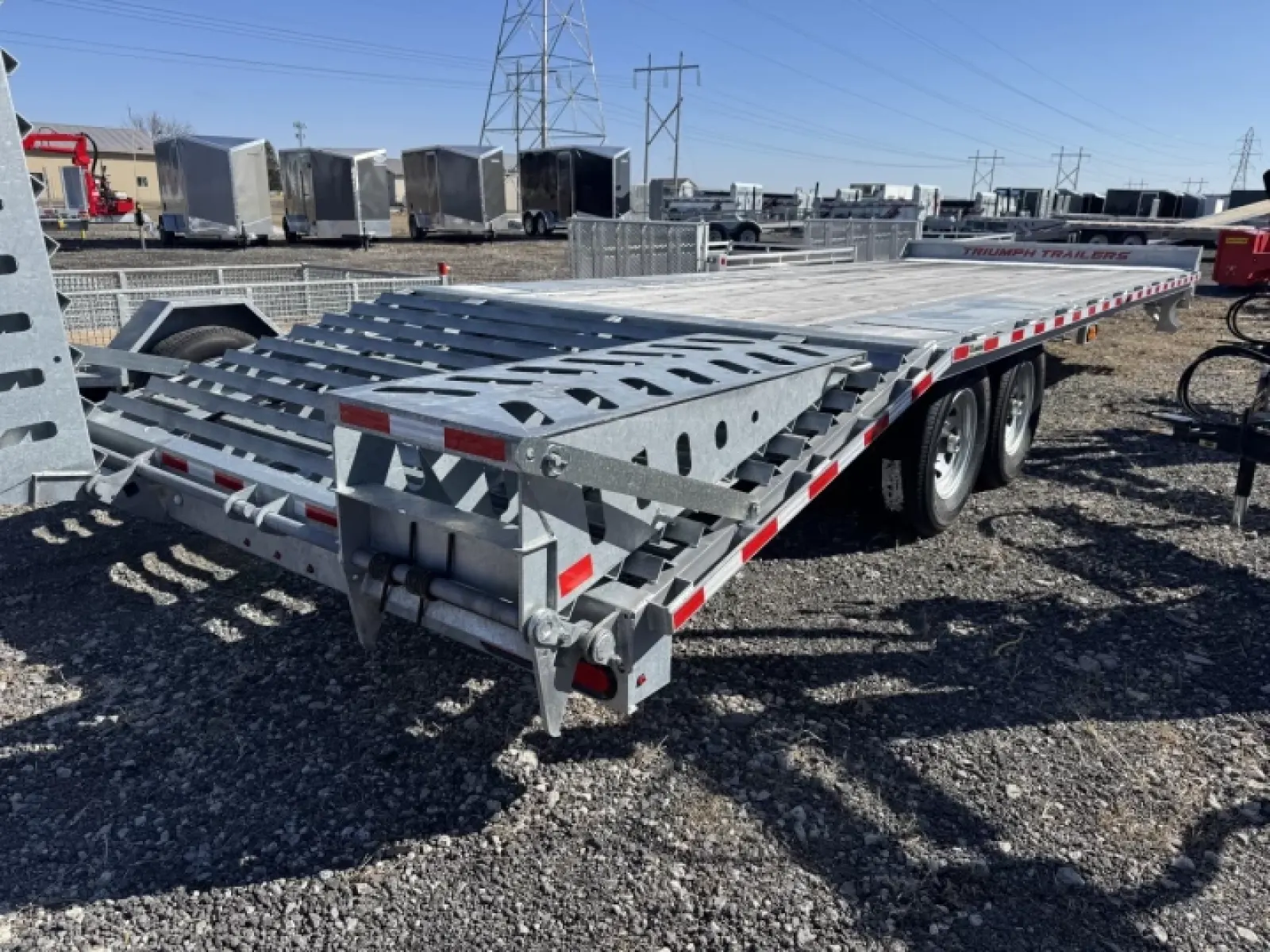 Triumph 102x20+5 Deckover | Essieux double 7000lb | 2025 — vue 4