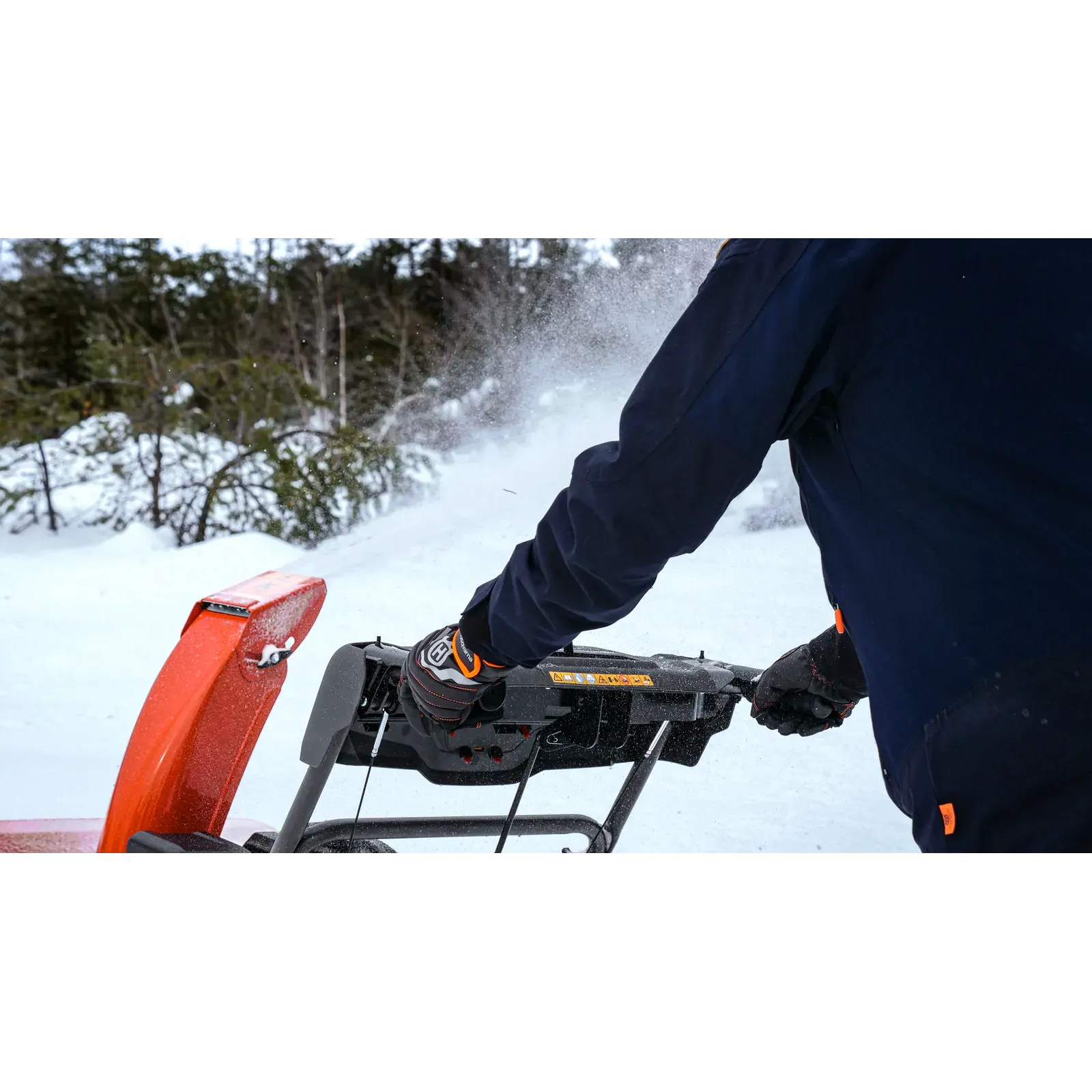 Husqvarna ST 124 — vue 2