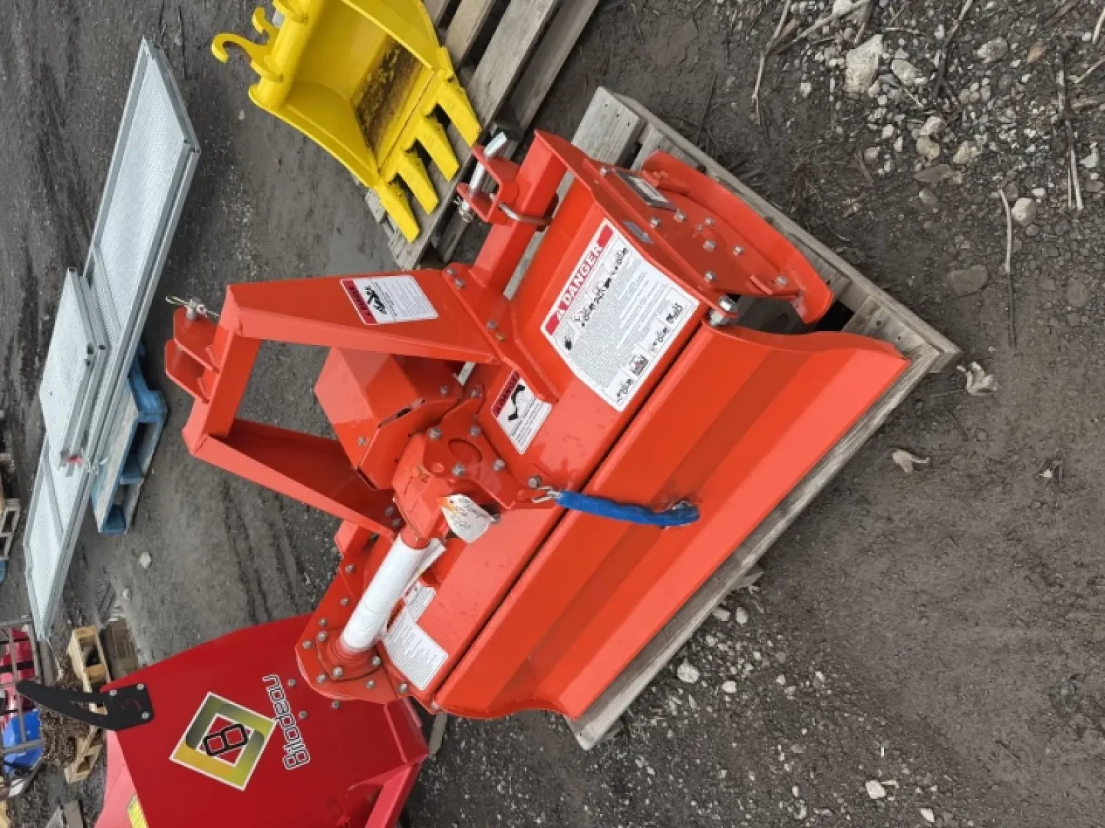 Rotoculteur 40" Ideal pour Tracteur 19HP à 24HP 2025 — vue 1