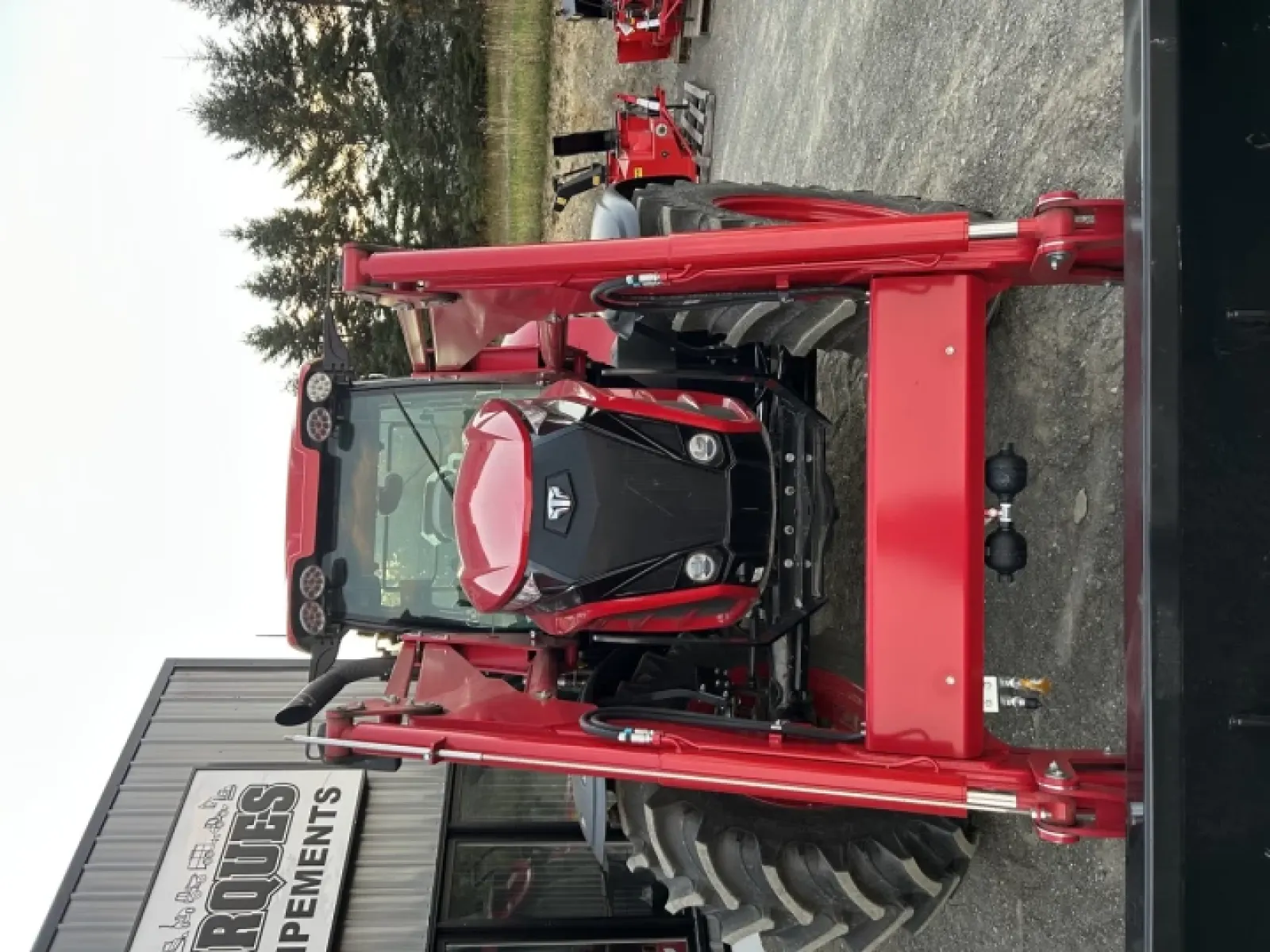 TYM T130 Chargeur Frontal 2025 — vue 8