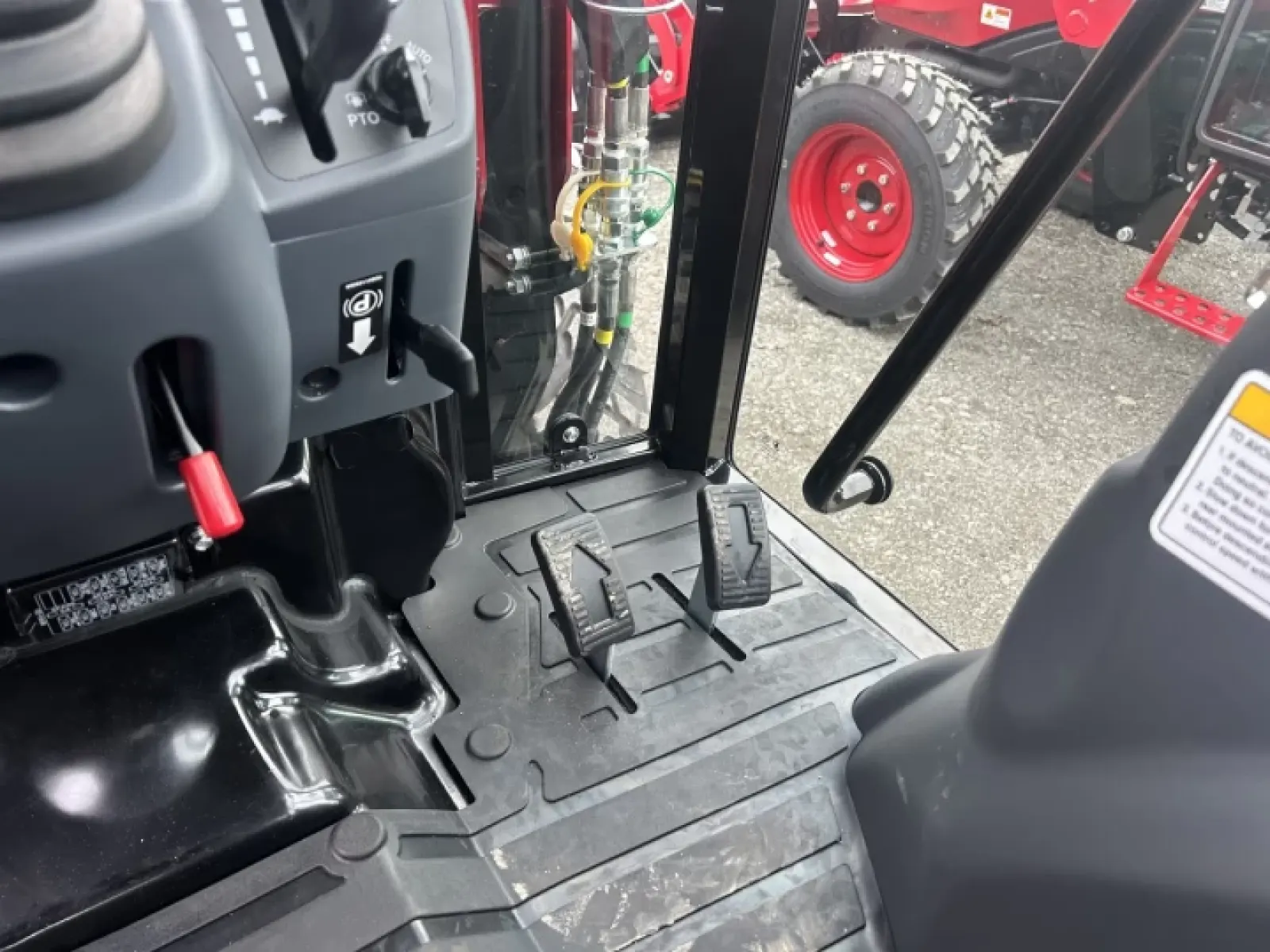 TYM 3035HC Cabine Chargeur 2026 — vue 7