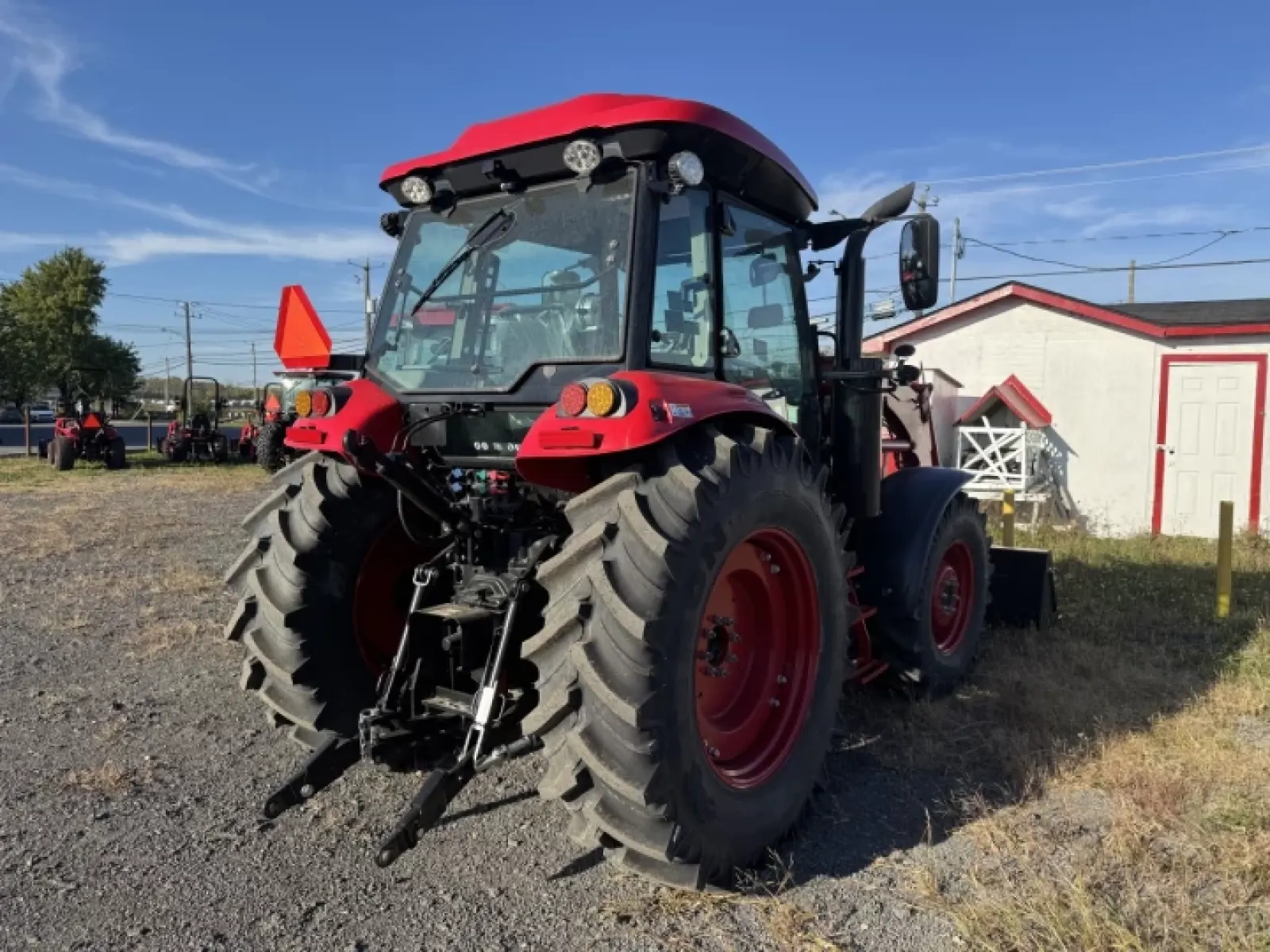 TYM T115 Chargeur Inclus 2025 — vue 3