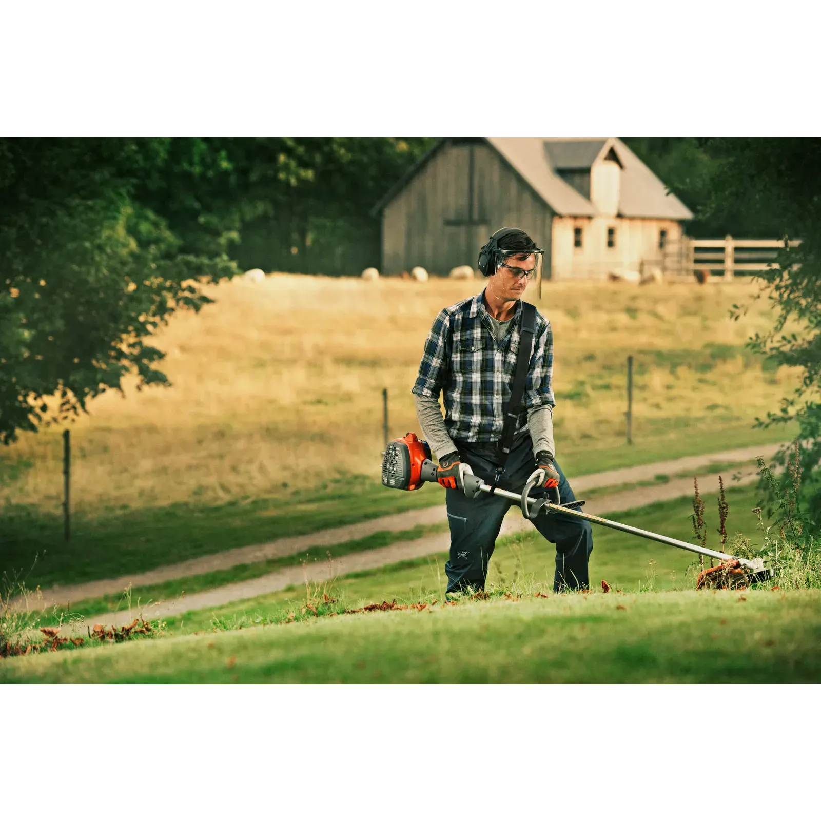 Husqvarna 122RJ — vue 4