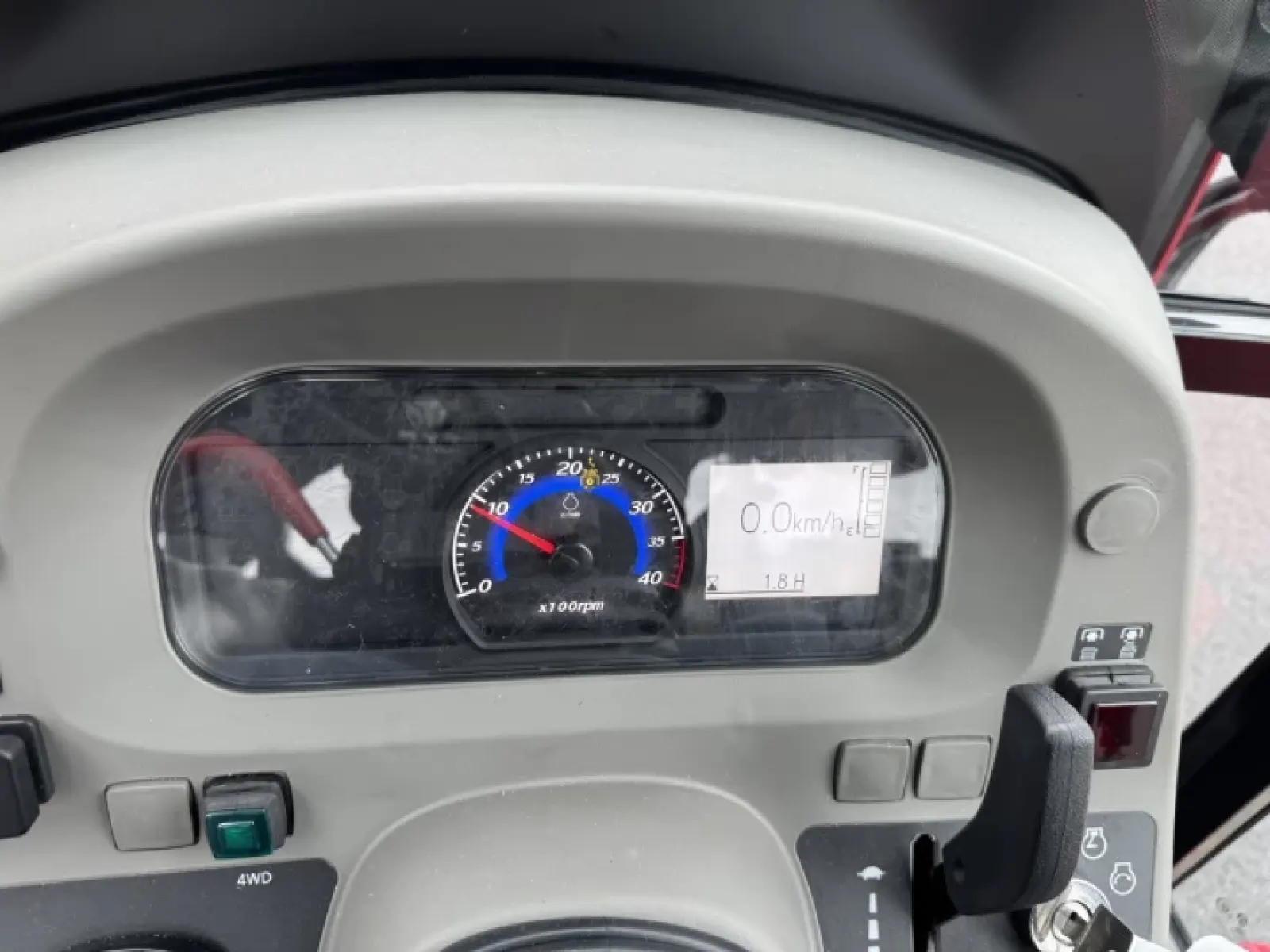 TYM T654PSC Chargeur Frontal 2026 — vue 14