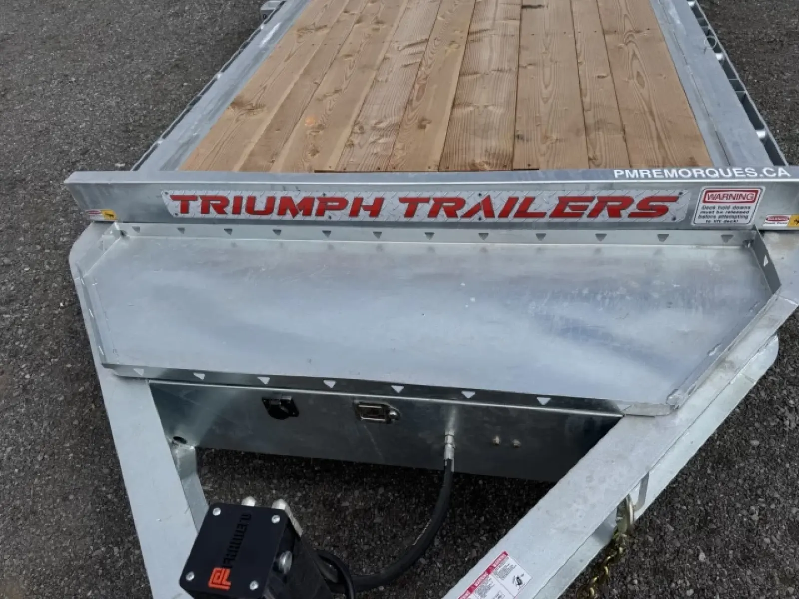 Triumph 82x20 Plate-forme TILT | Double essieux 8 000lb | 2025 — vue 12