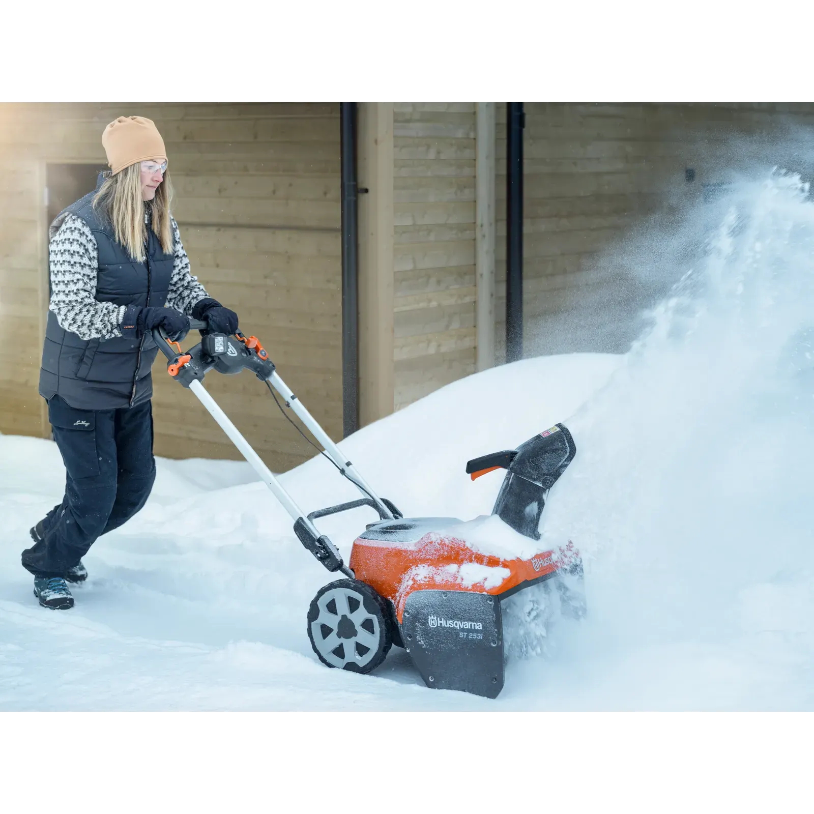 Fraise à neige Husqvarna ST 253i — vue 3