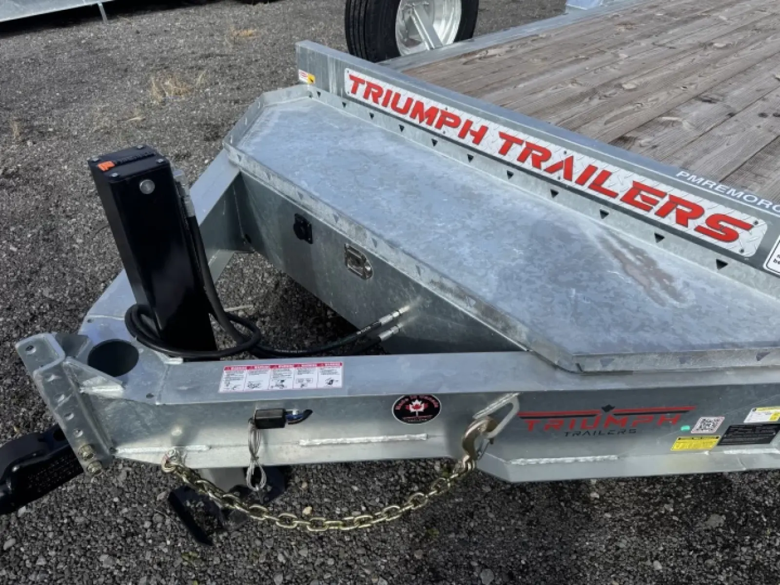 Triumph Tilt 82''X20' 8K Essieux 8000LBS Chaque 2025 — vue 2