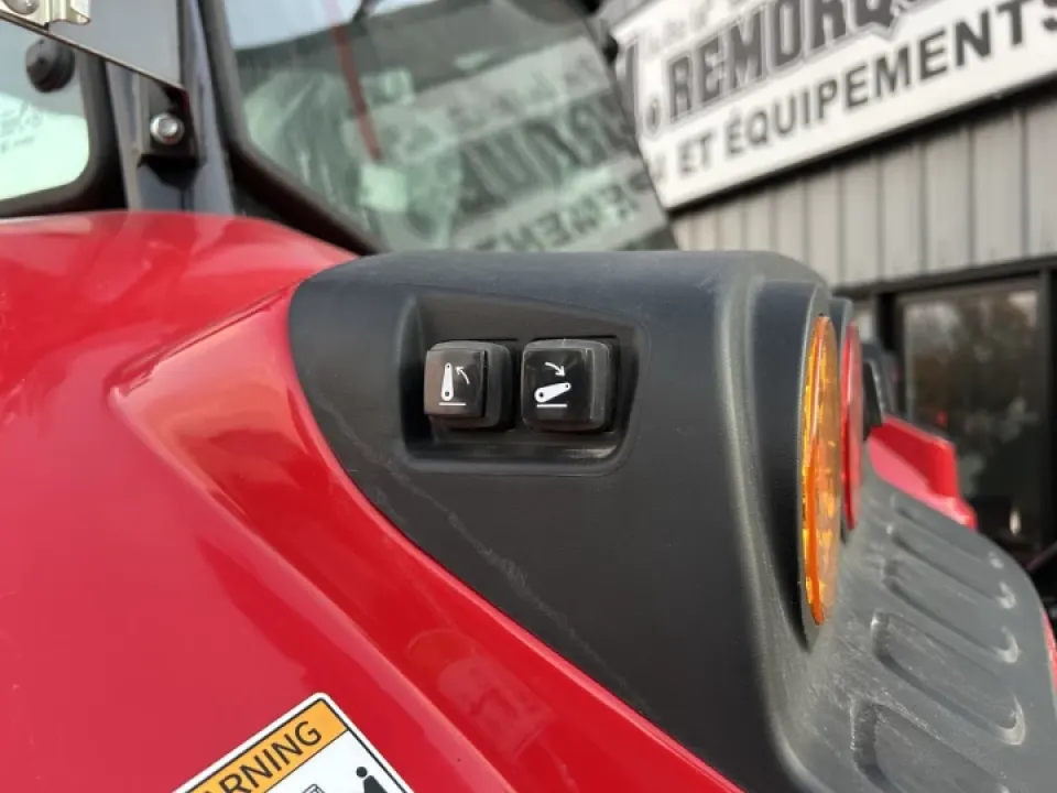 TYM T130 Chargeur Frontal 2025 — vue 6