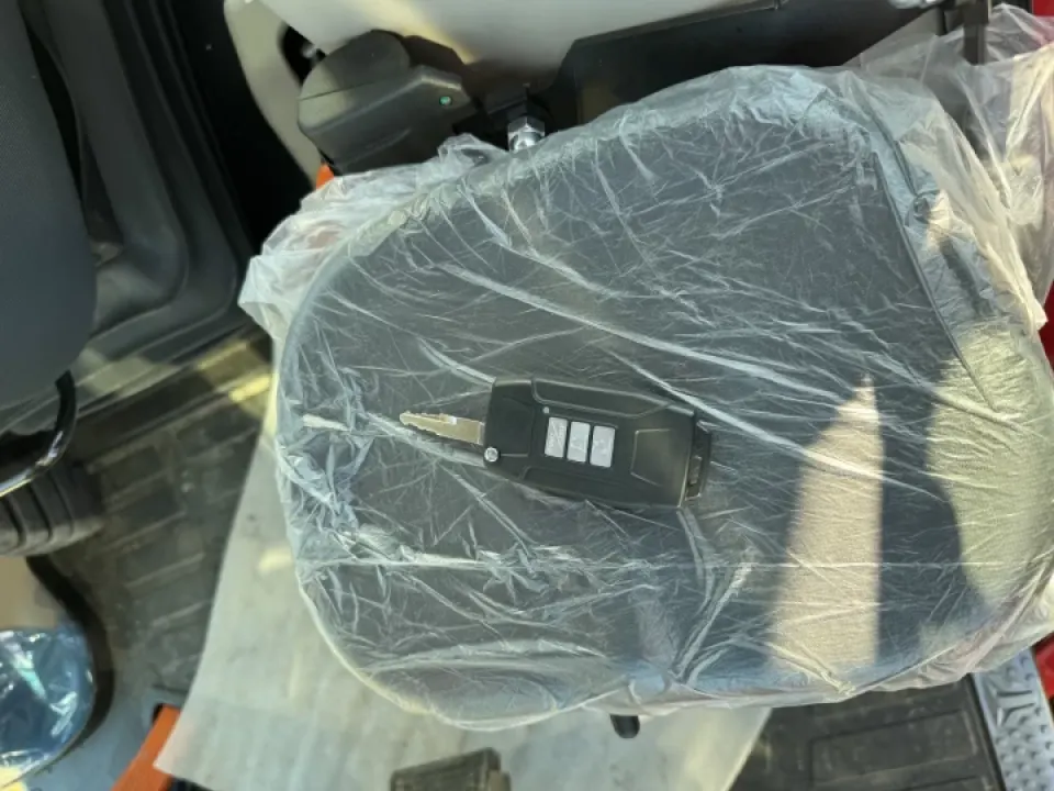 TYM T115 Chargeur Inclus 2025 — vue 11