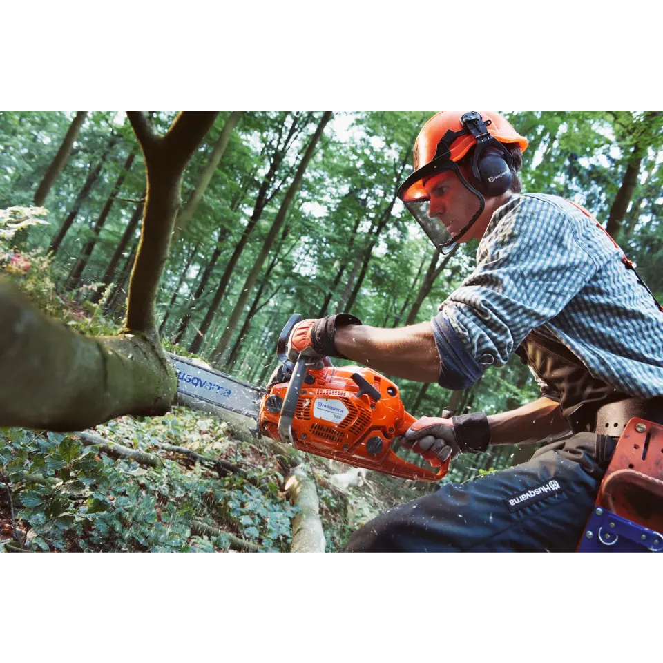 Husqvarna 555 — vue 4