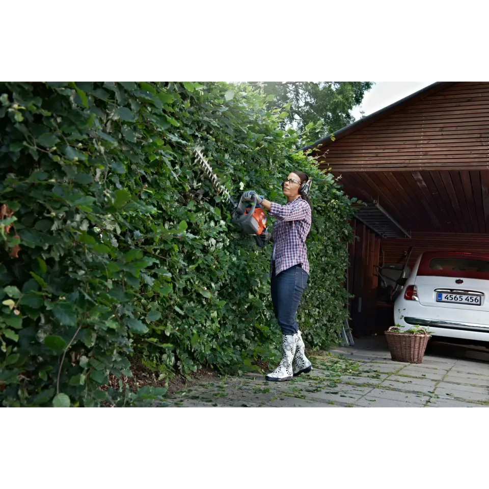 Husqvarna 122HD60 — vue 2