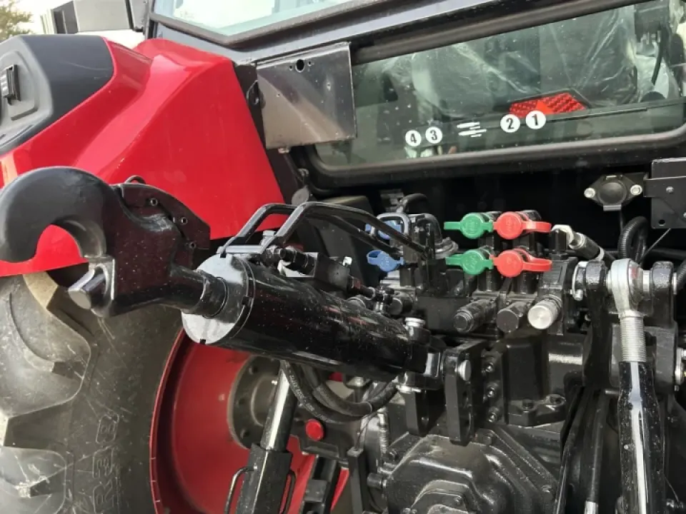 TYM T130 Chargeur Frontal 2025 — vue 2